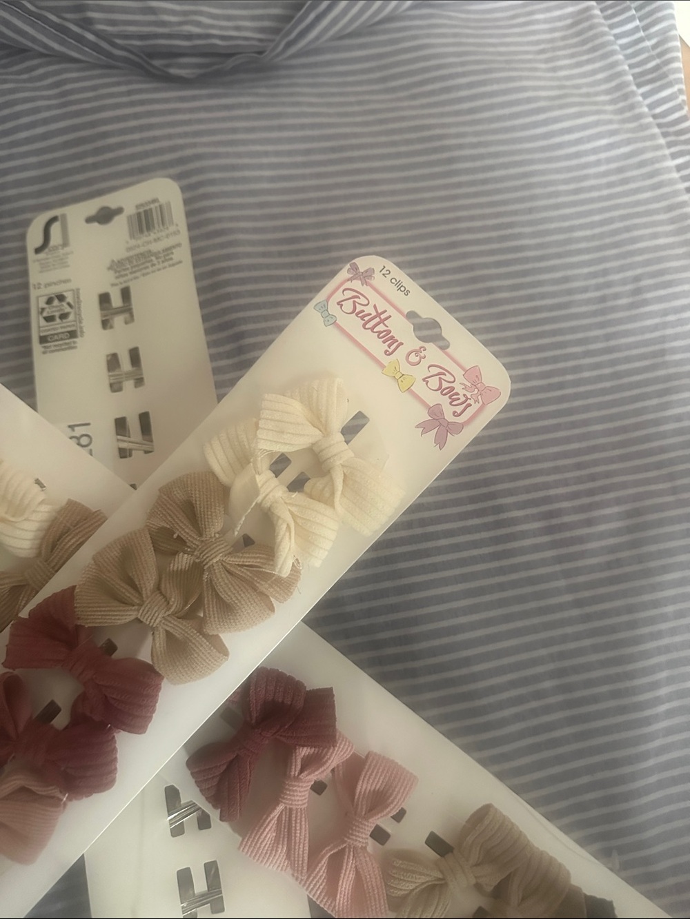 Buttons &Biws Neutral & Pink Ribbed Bow Clips Set - Picture 3 of 3